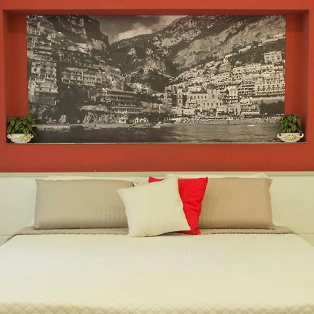 Rooms Stazione Centrale Наполи Екстериор снимка