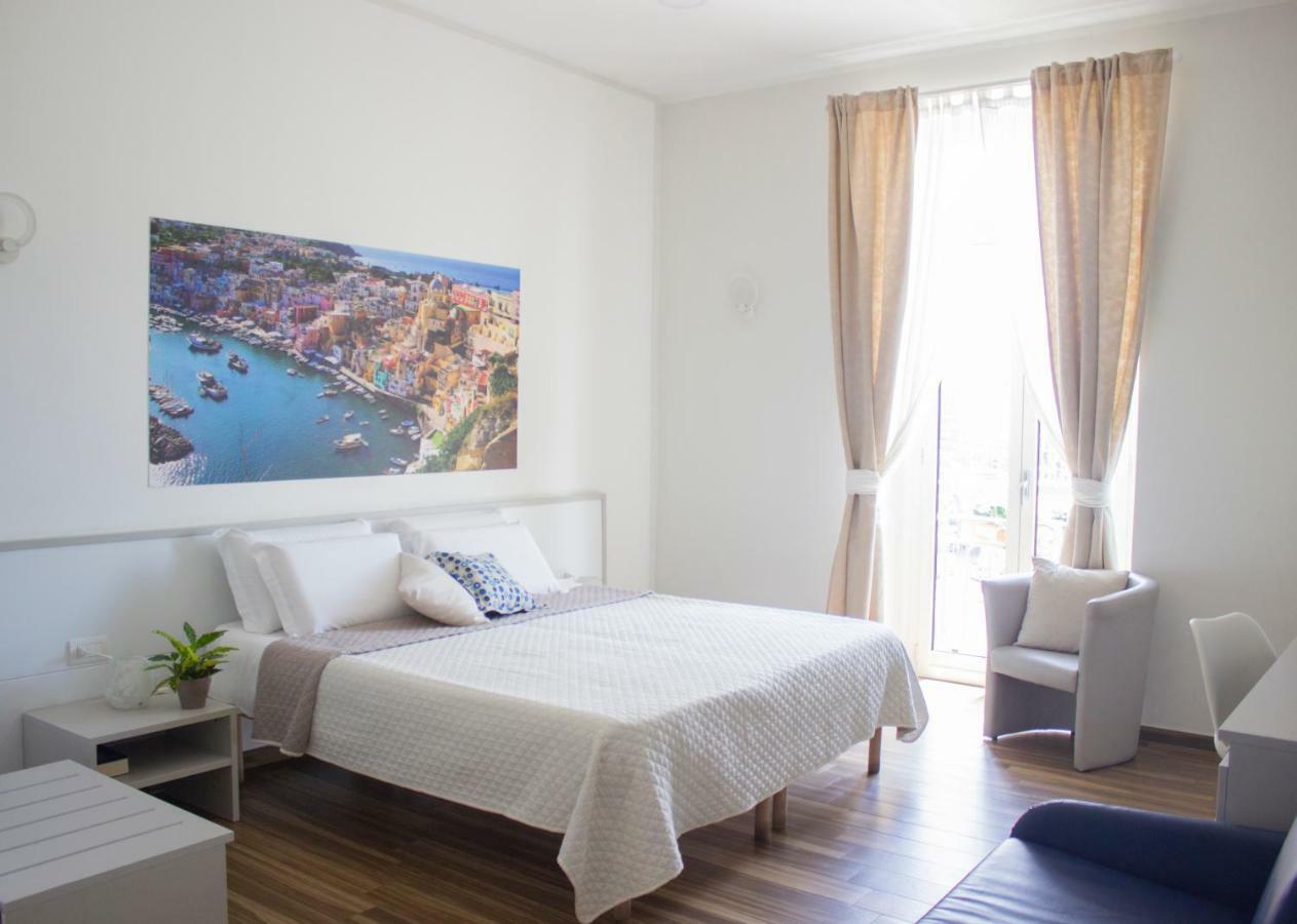 Rooms Stazione Centrale Наполи Екстериор снимка