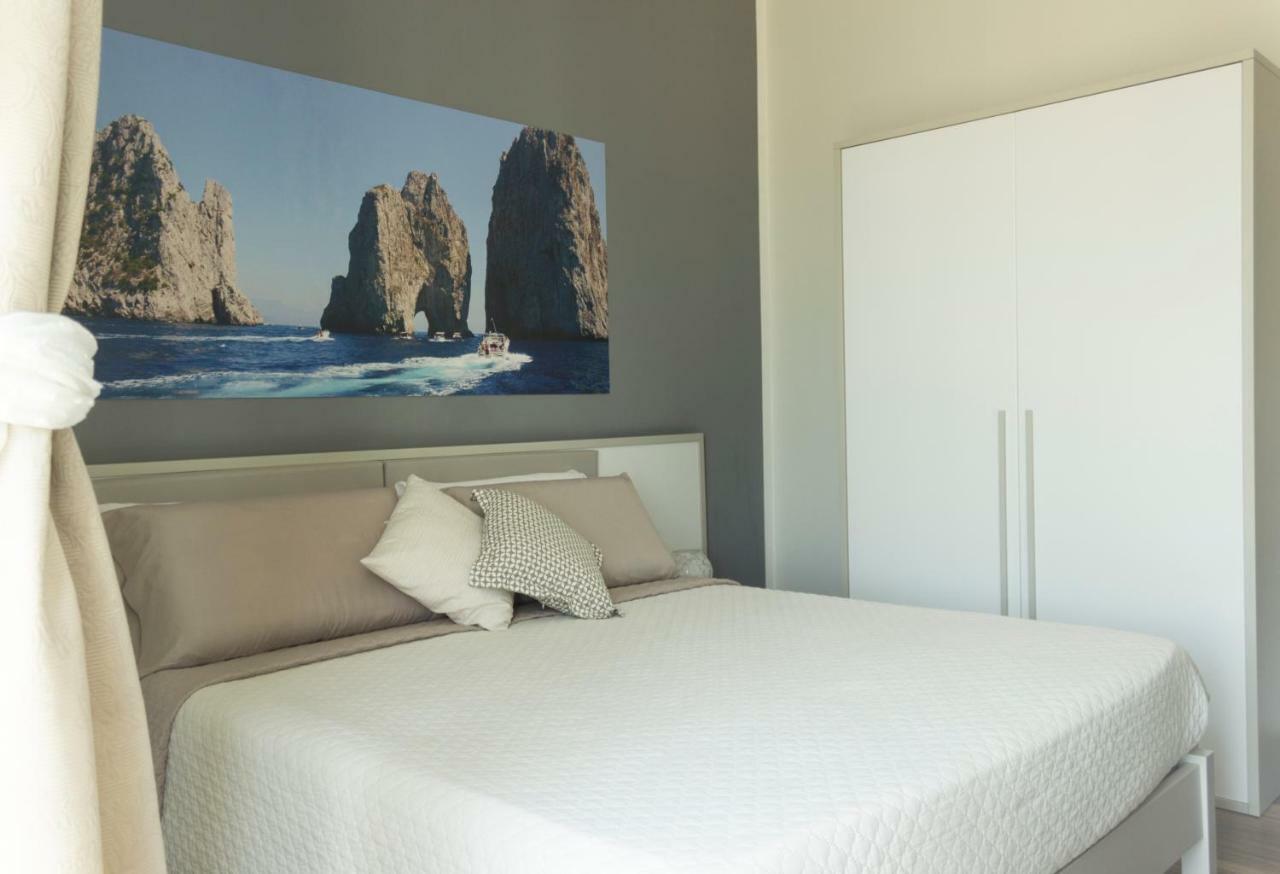 Rooms Stazione Centrale Наполи Екстериор снимка
